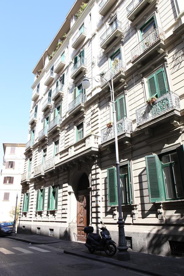 B&B Palazzo Scaramella Salerno Exterior photo
